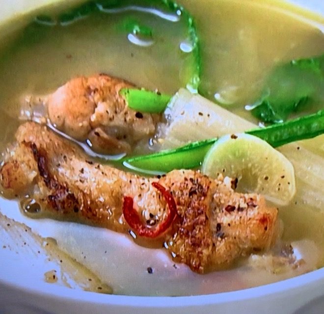 ねぎと鶏手羽元の緑茶スープ煮